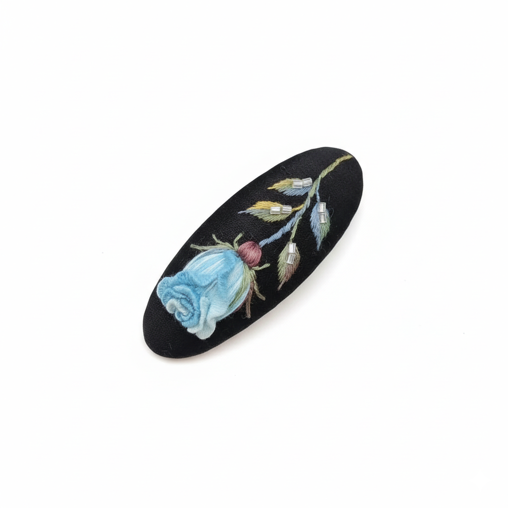 Collector‘s Edition: Meticulous Hand-Embroidered Rose Clip