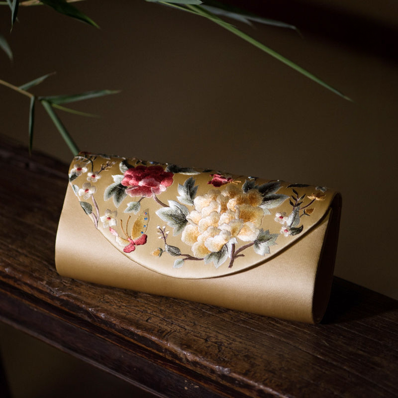Hand-Embroidered Suzhou Silk Clutch | Fine Art in a Bag