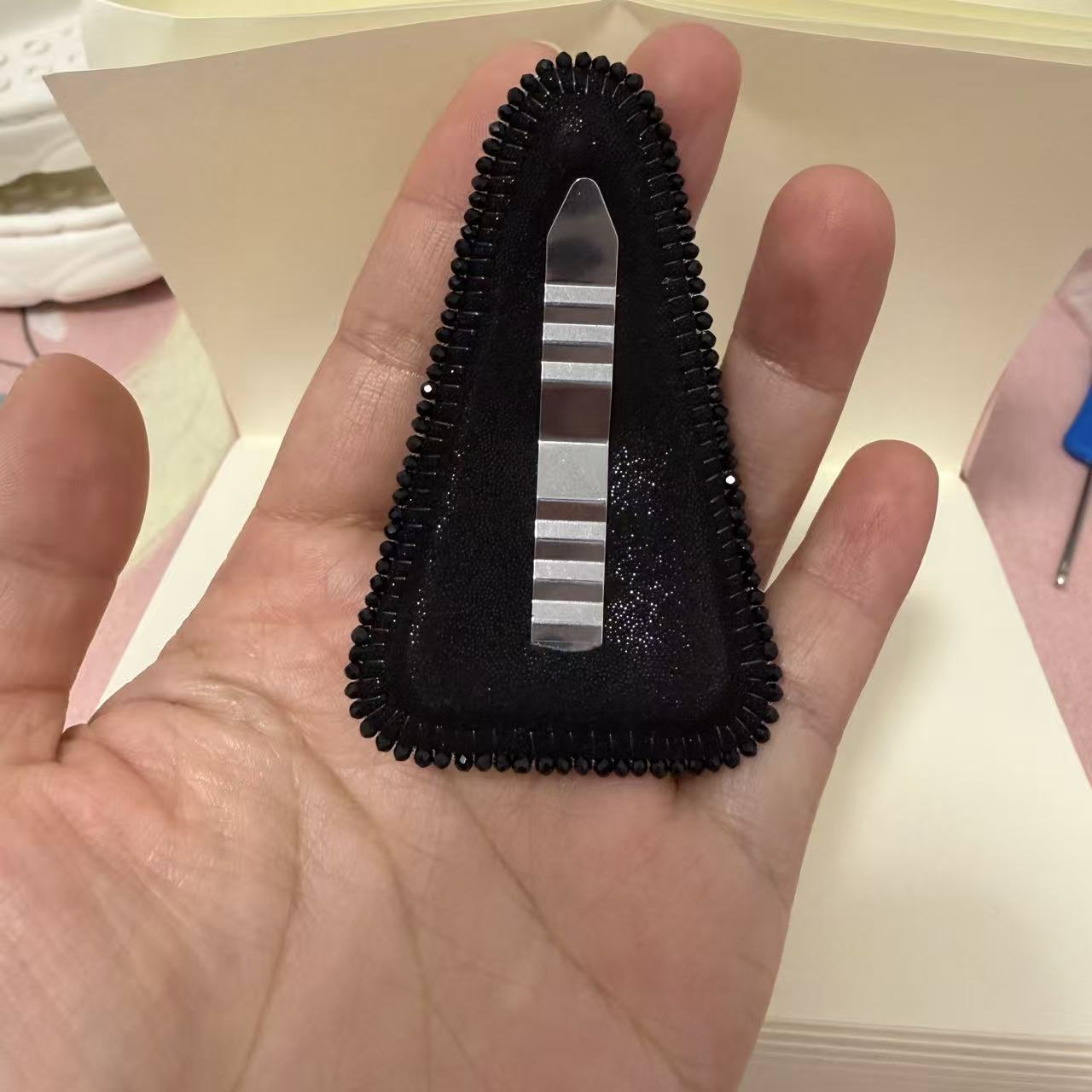 Conversation Starter: Unique 3D Floral Art Clip