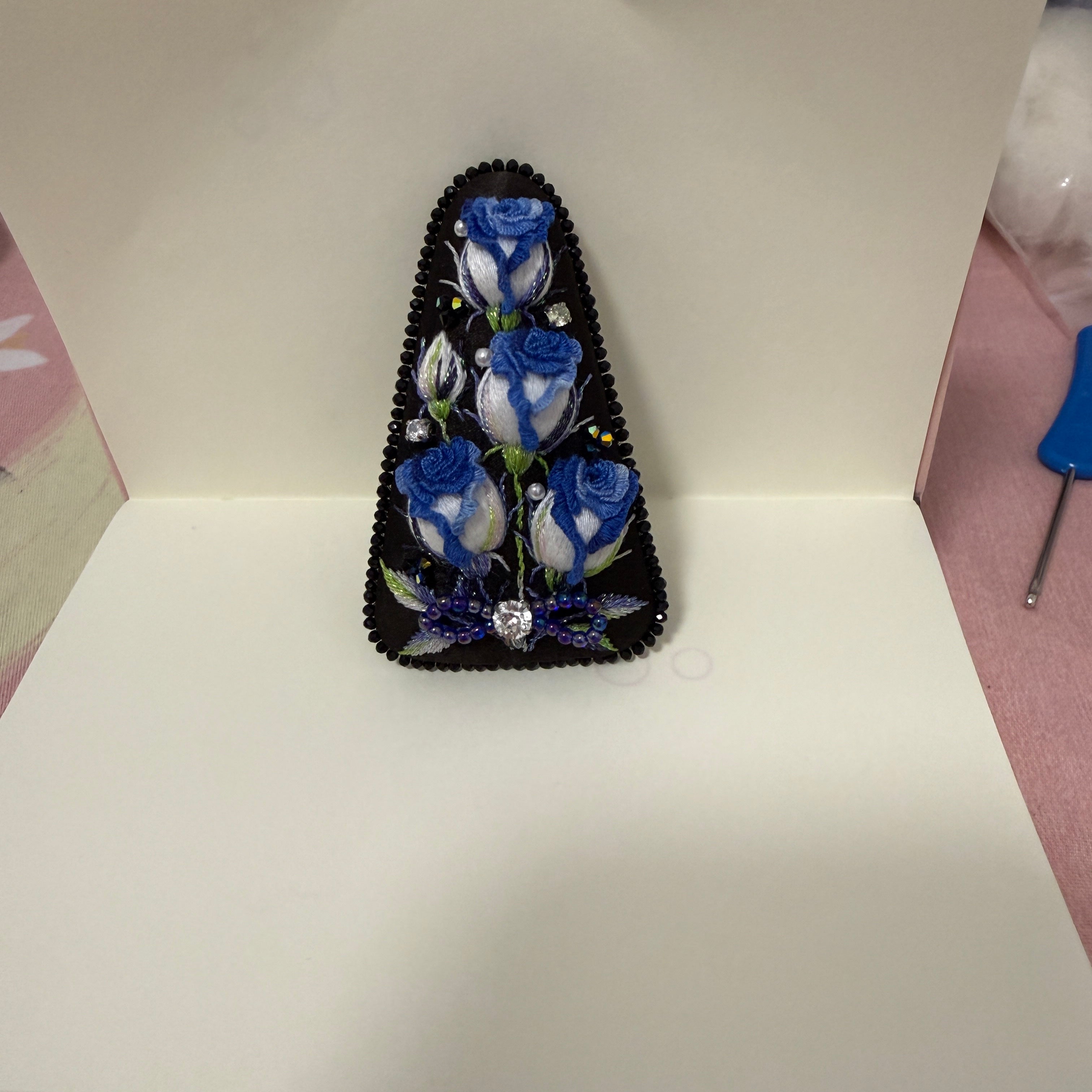 Conversation Starter: Unique 3D Floral Art Clip