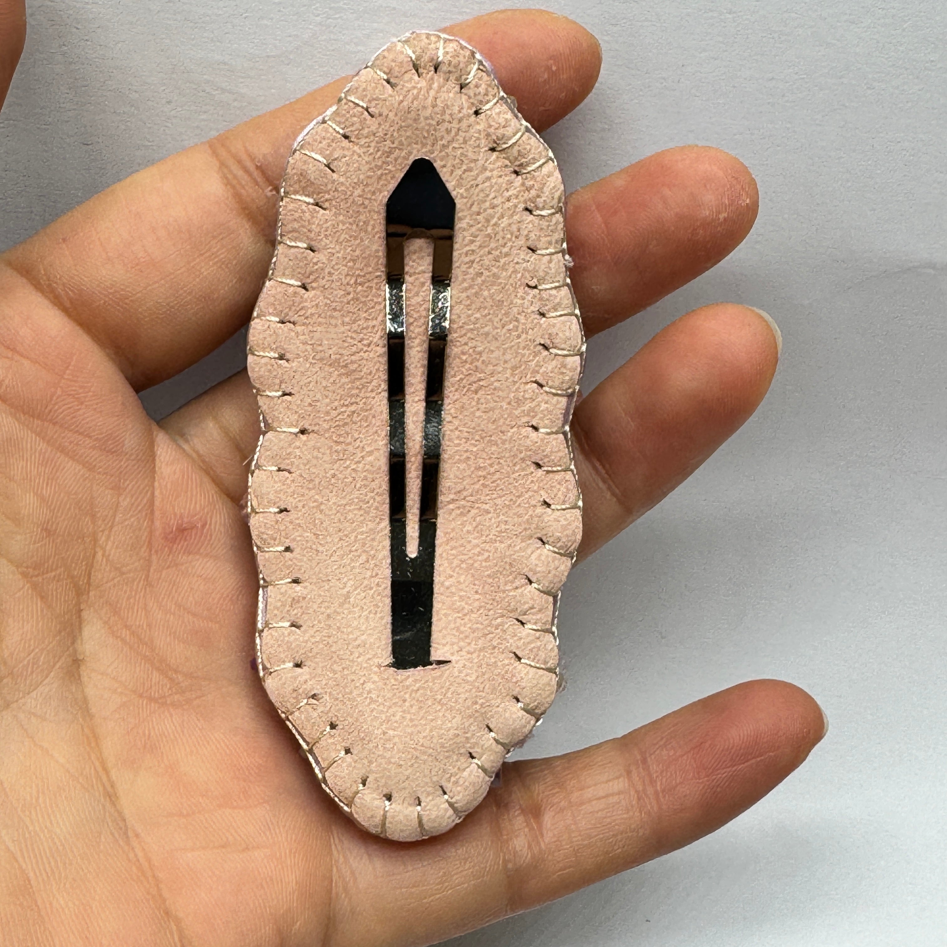 Enchanted Garden Hair Clip: Whimsical 3D Floral Fantasy